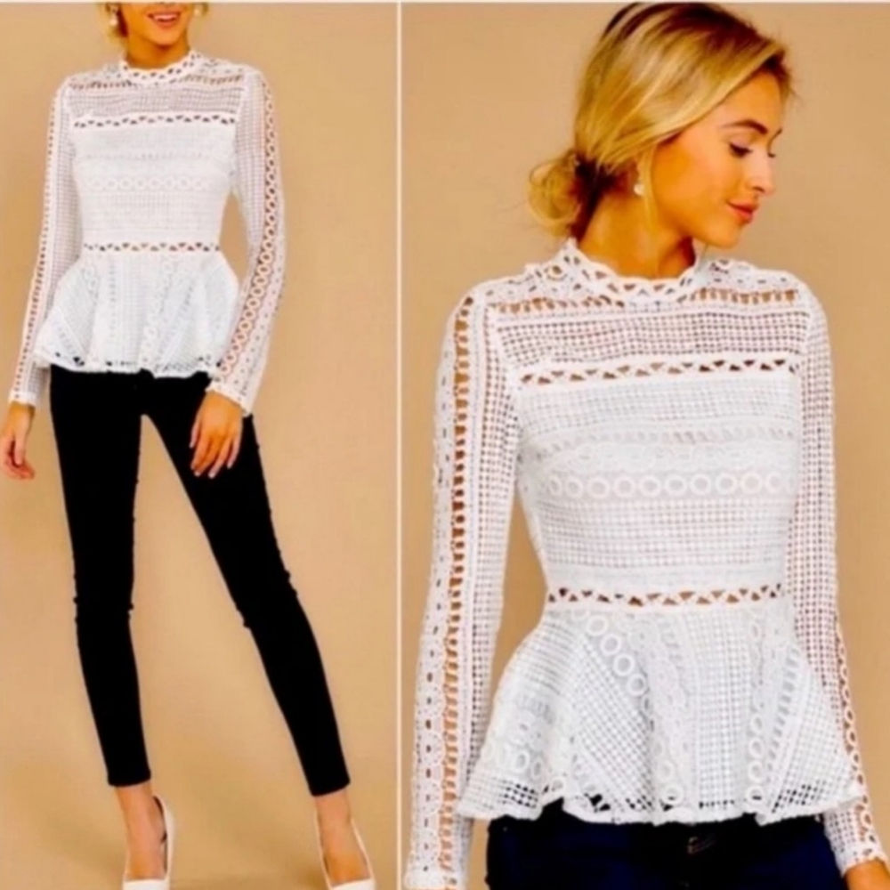 NWT Endless Rose Lace Top